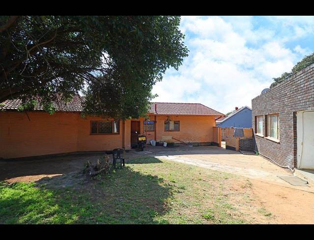 5 BEDROOM HOUSE FOR SALE IN KEW